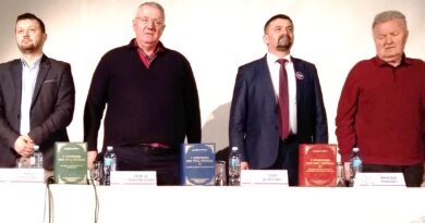 Промоција књиге о Сребреници проф. др Војислава Шешеља