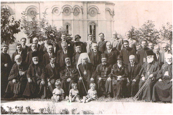 Патријах Варнава са ктитором Митром Јовановићем приликом освештавања Цркве Светог Георгија