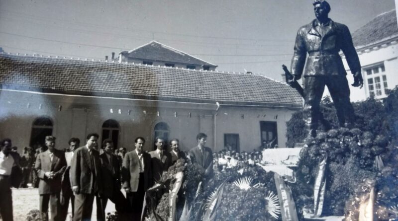 Откривање споменика, 1954. год.