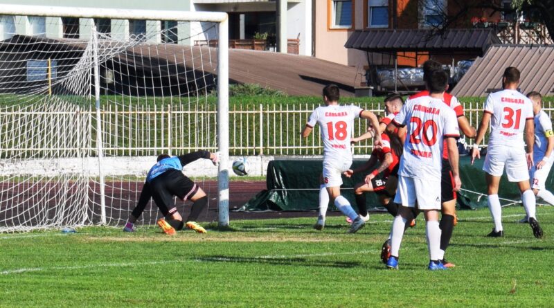 Srpska liga Zapad, Sloga BB-Sloboda, Tesic postize gol, foto M.Andric (1)