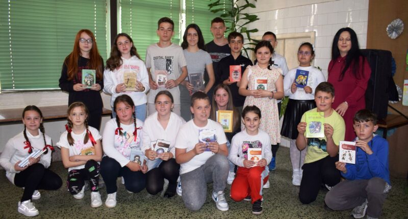 Награђени ученици школе из Костојевића