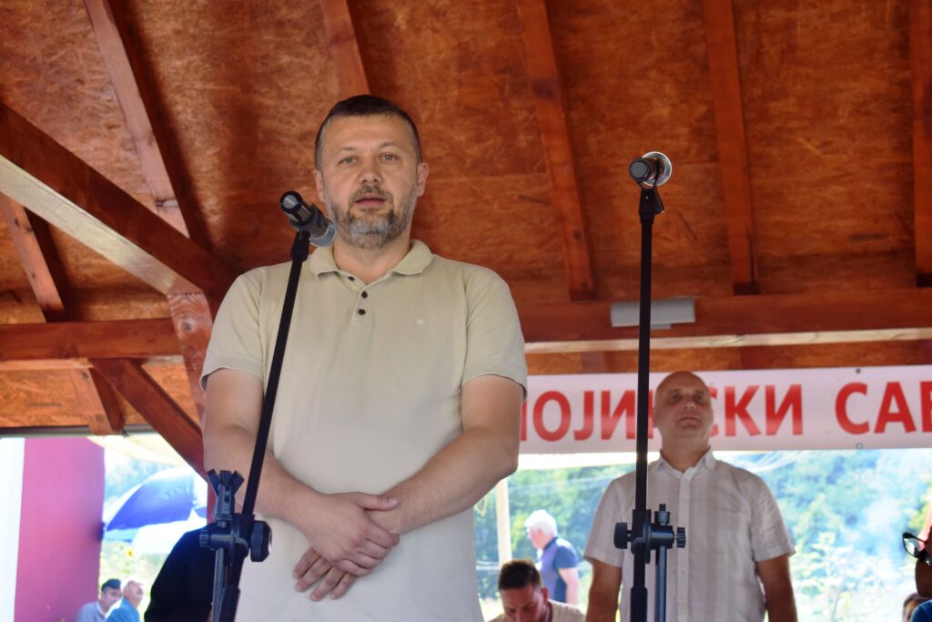 Дуб 4 Синиша Спасојевић